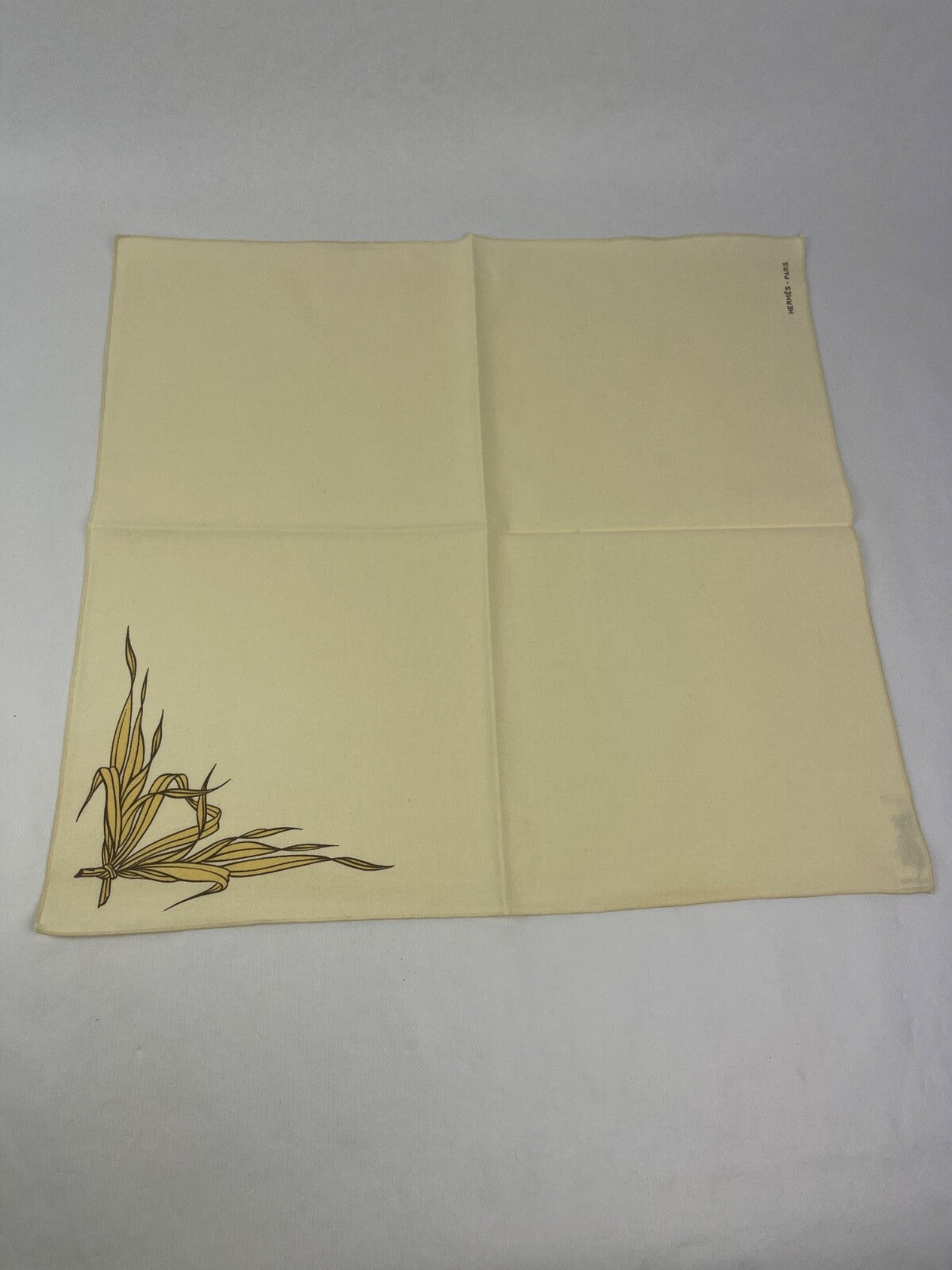 Hermès  suite de 6 sets de table et 6 serviettes motif au canard
