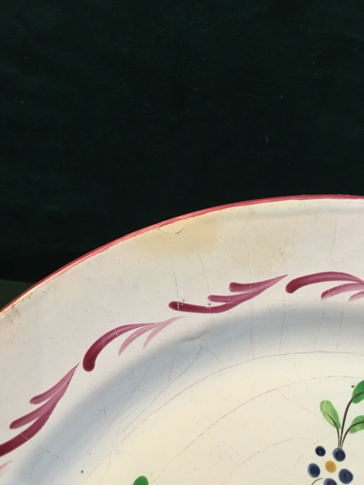 Grand plat faïence de l'est, décor au coq, Keller et Guérin Lunéville n°2