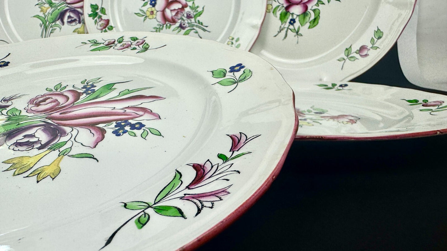Boch Frères, La Louvière, suite de 6 assiettes plates décor floral