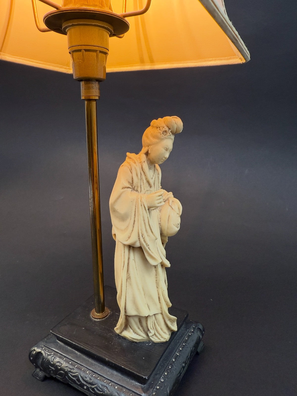 Paire de lampes de chevet en résine