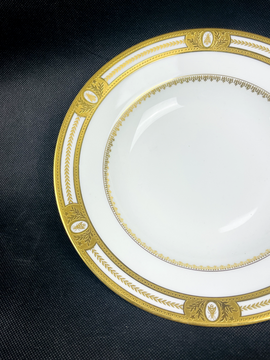 Haviland Limoges,  assiette  à soupe, modèle Les Abeilles, neuve