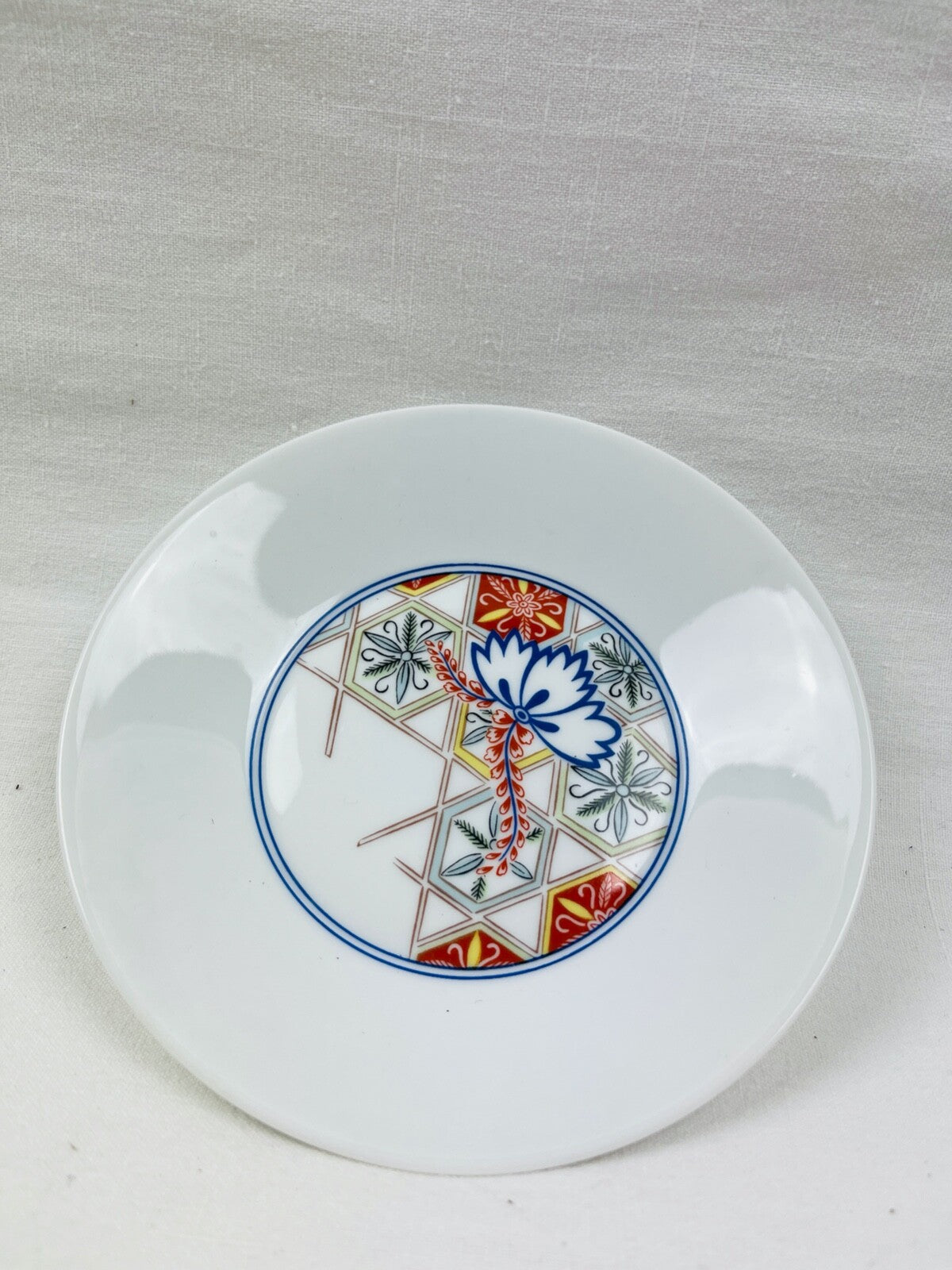 Tasse à thé Haviland, modèle Ramatuelle, Kakiemon Époque EDO