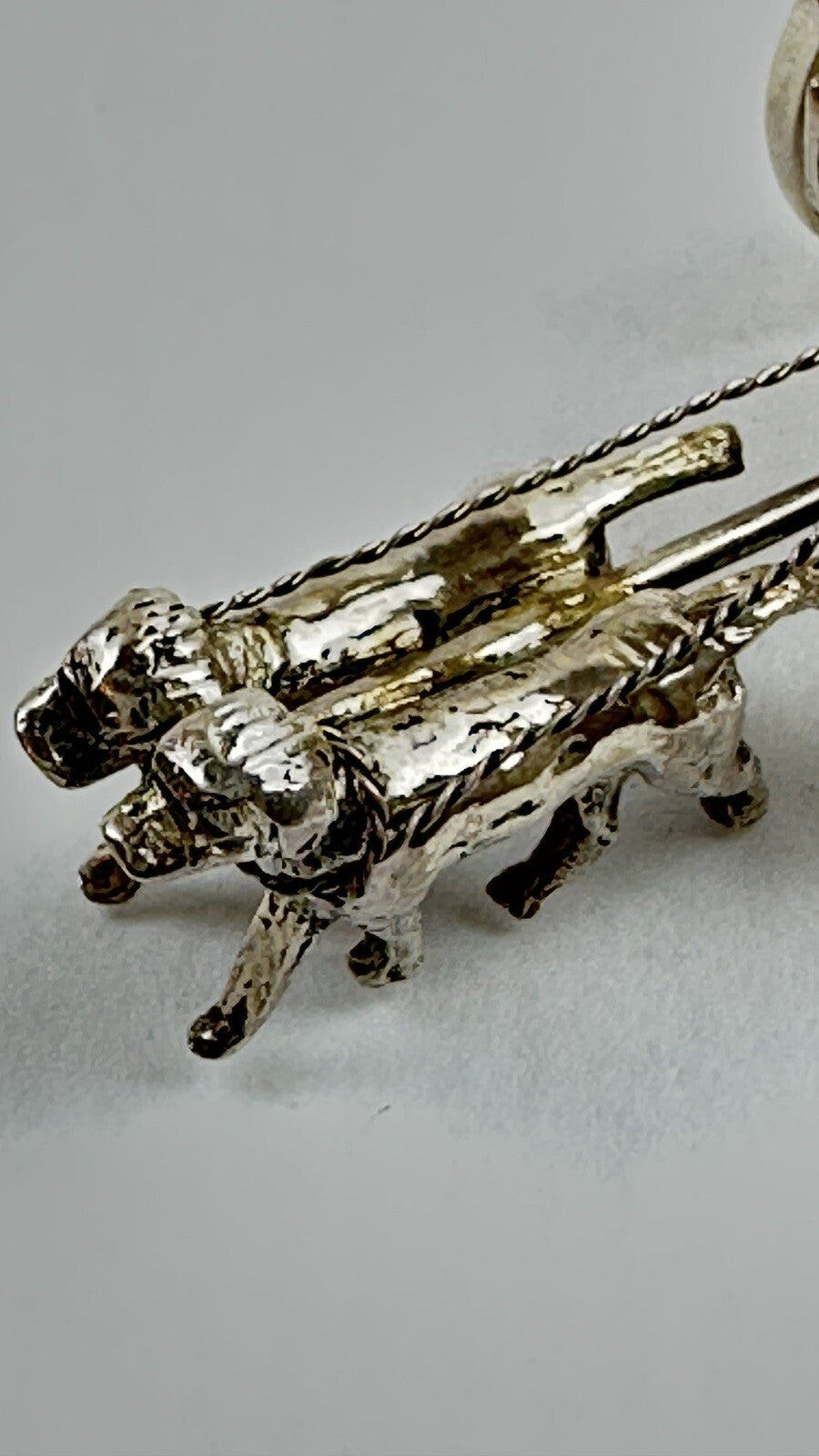 Miniature, objet de vitrine, attelage de chiens, marchand de lait en argent