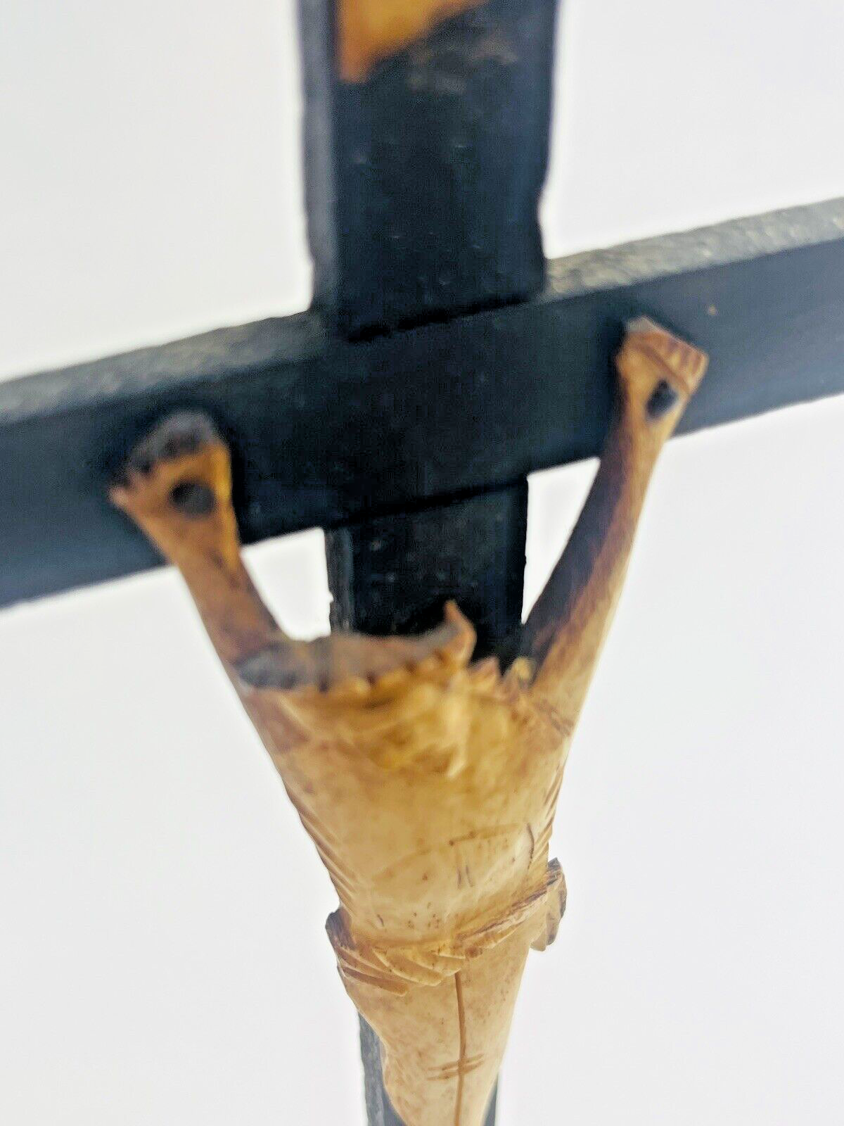 Ancien Christ Janséniste, Christ en os et bois ancien, crucifix  Janséniste