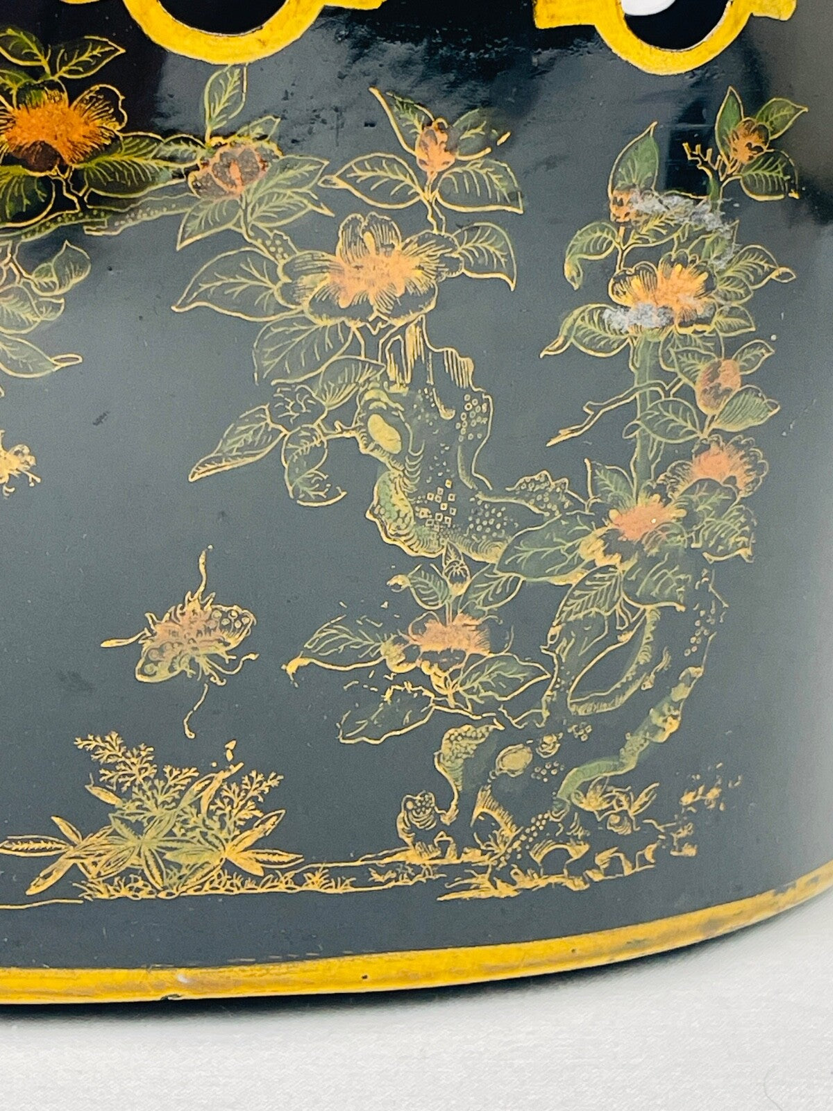 Ancien rafraichissoir en tôle peinte