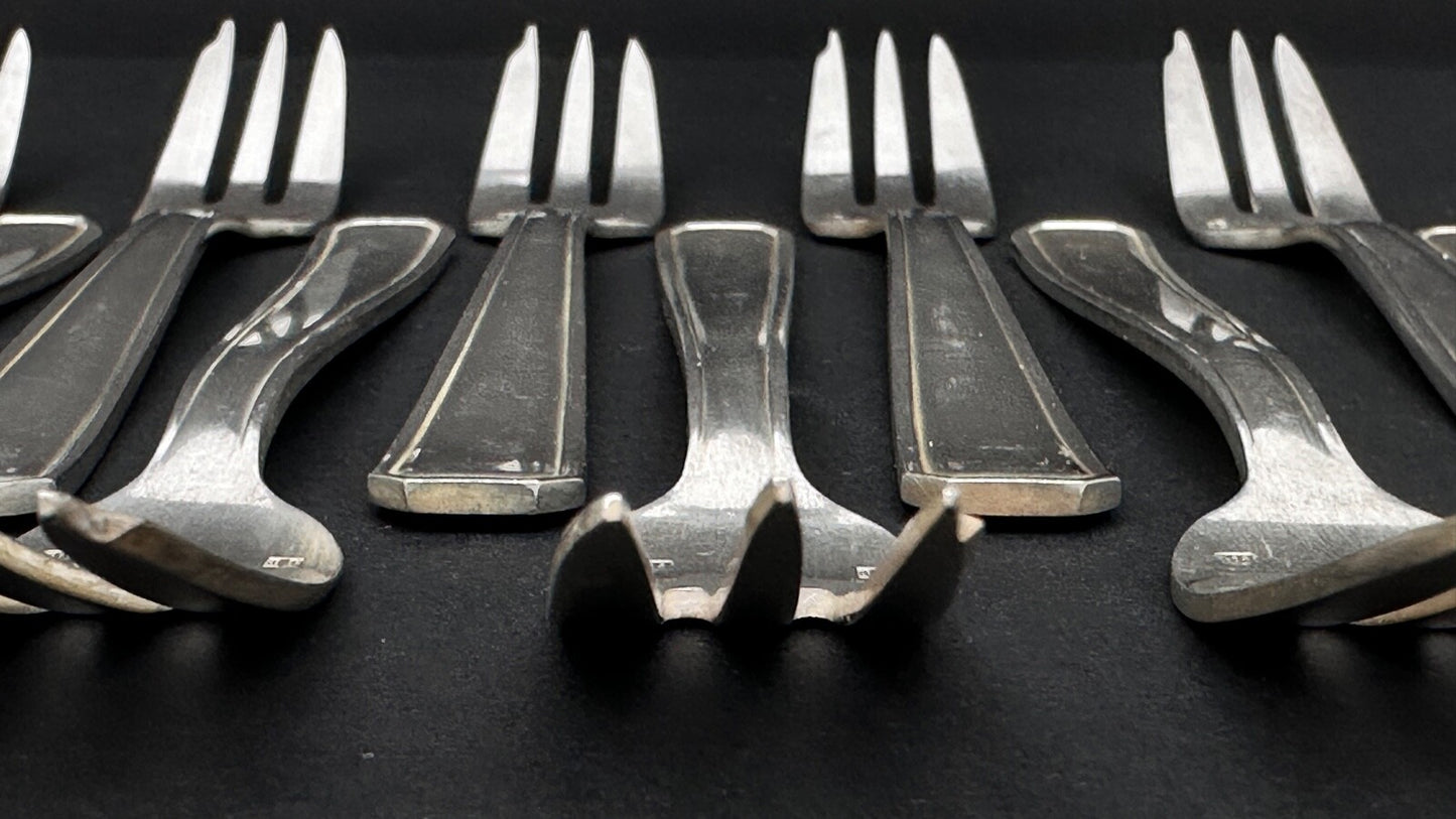 Série de 12 fourchettes à gâteau art déco