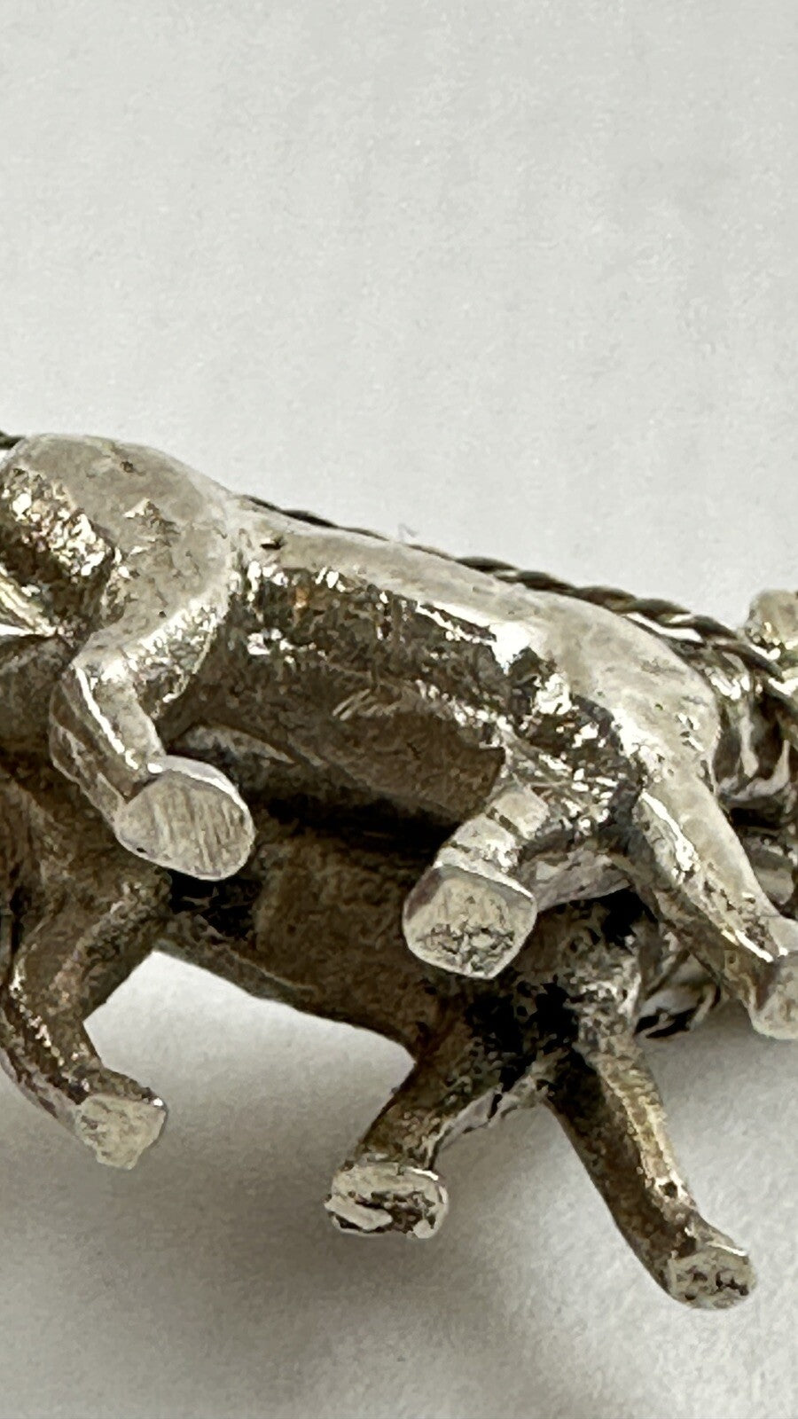 Miniature, objet de vitrine, attelage de chiens, marchand de lait en argent