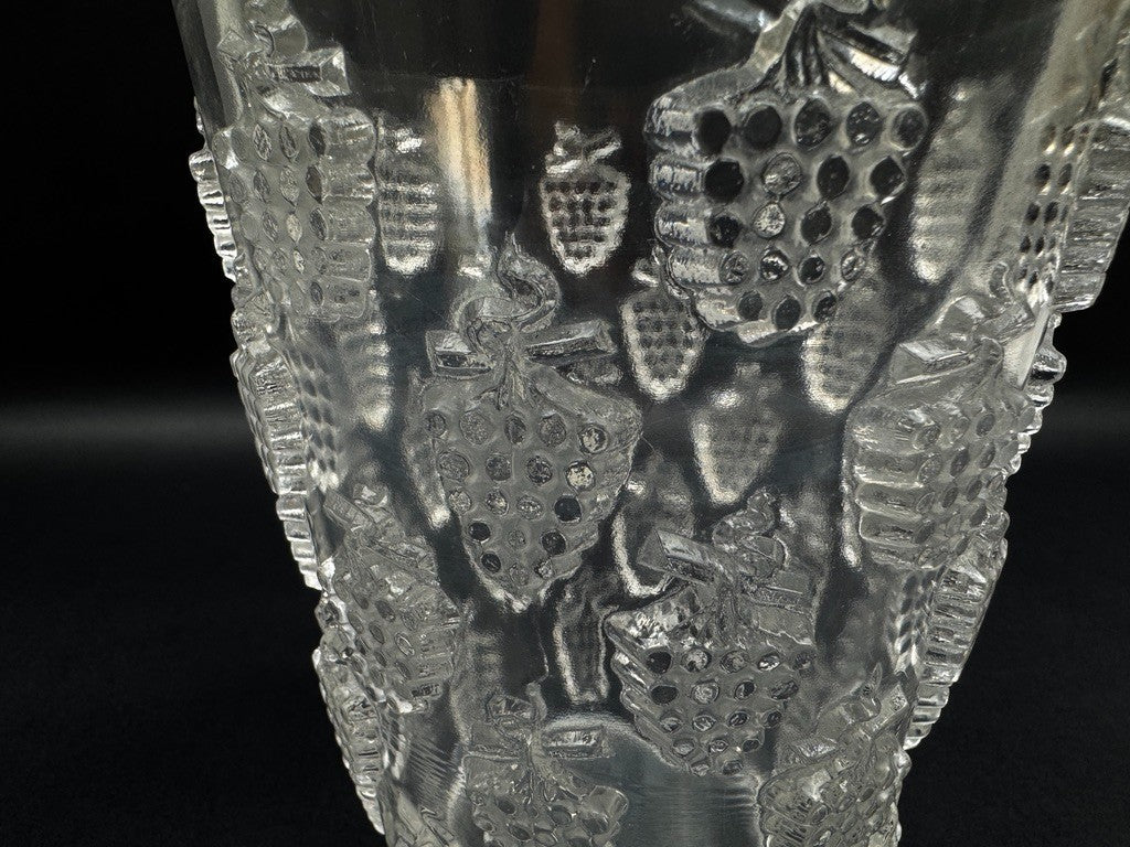 Vase René Lalique modèle "Malaga", verre moulé pressé, vers 1937