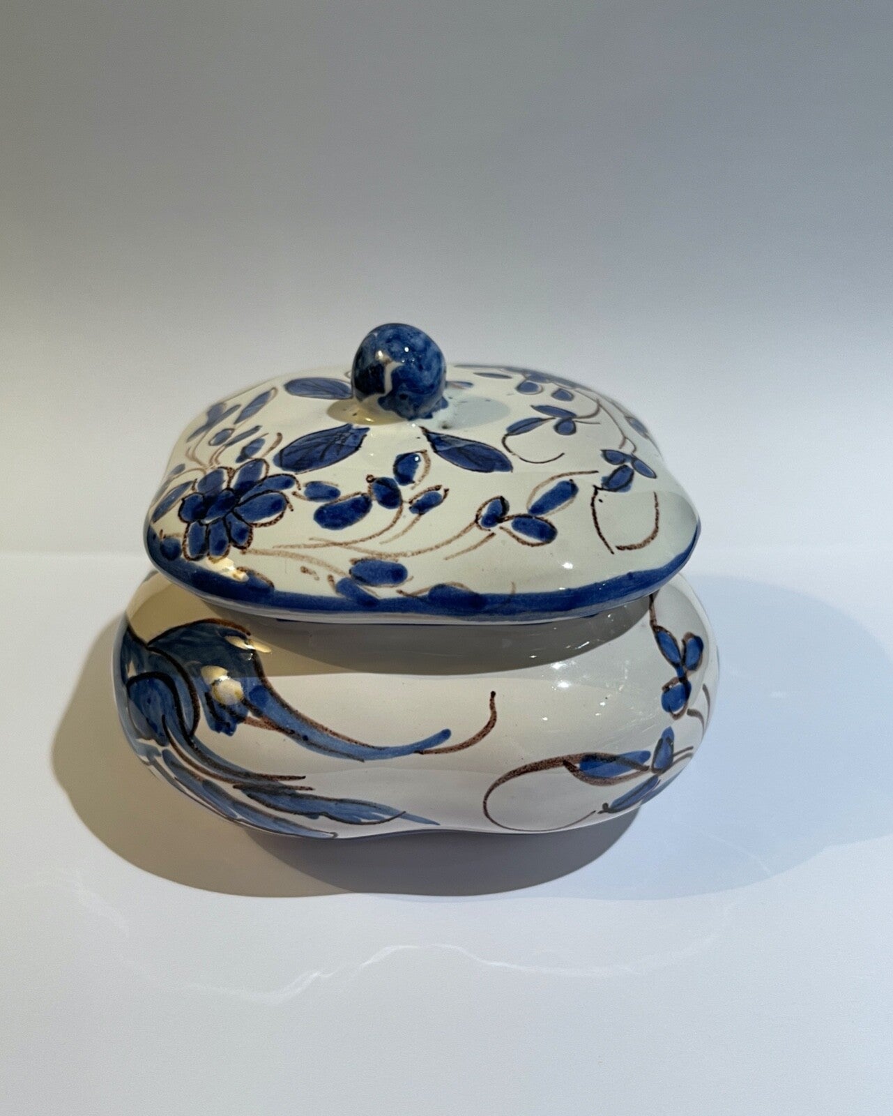 Bonbonnière, pot couvert en Martres Tolosane n°2