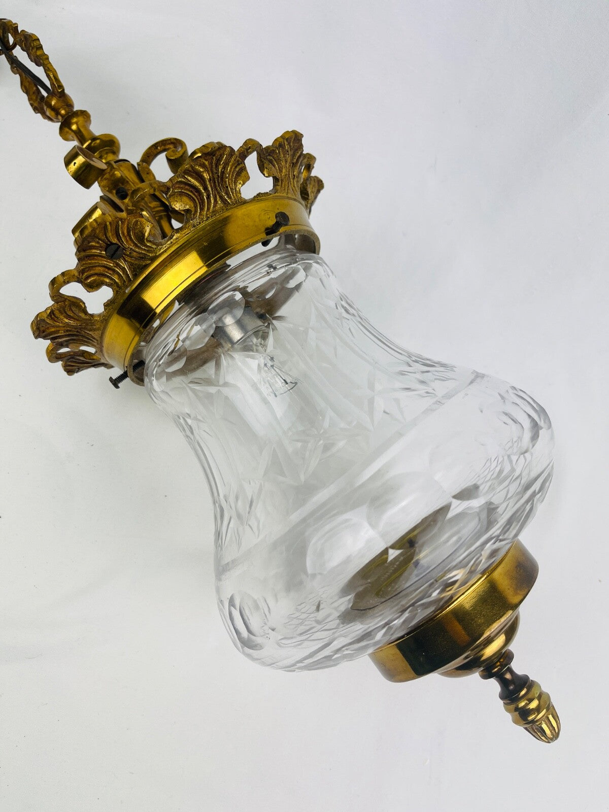 Ancienne lanterne en bronze et cristal taillé n°1