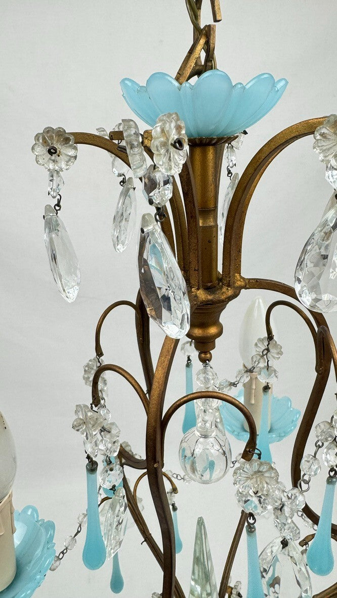 Petit lustre italien en laiton, opaline bleue et pampilles, années 50flag