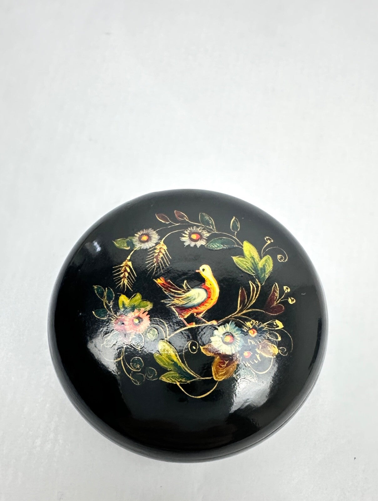 Boite en laque de Palekh, Russie, fleurs et oiseau sur la branche