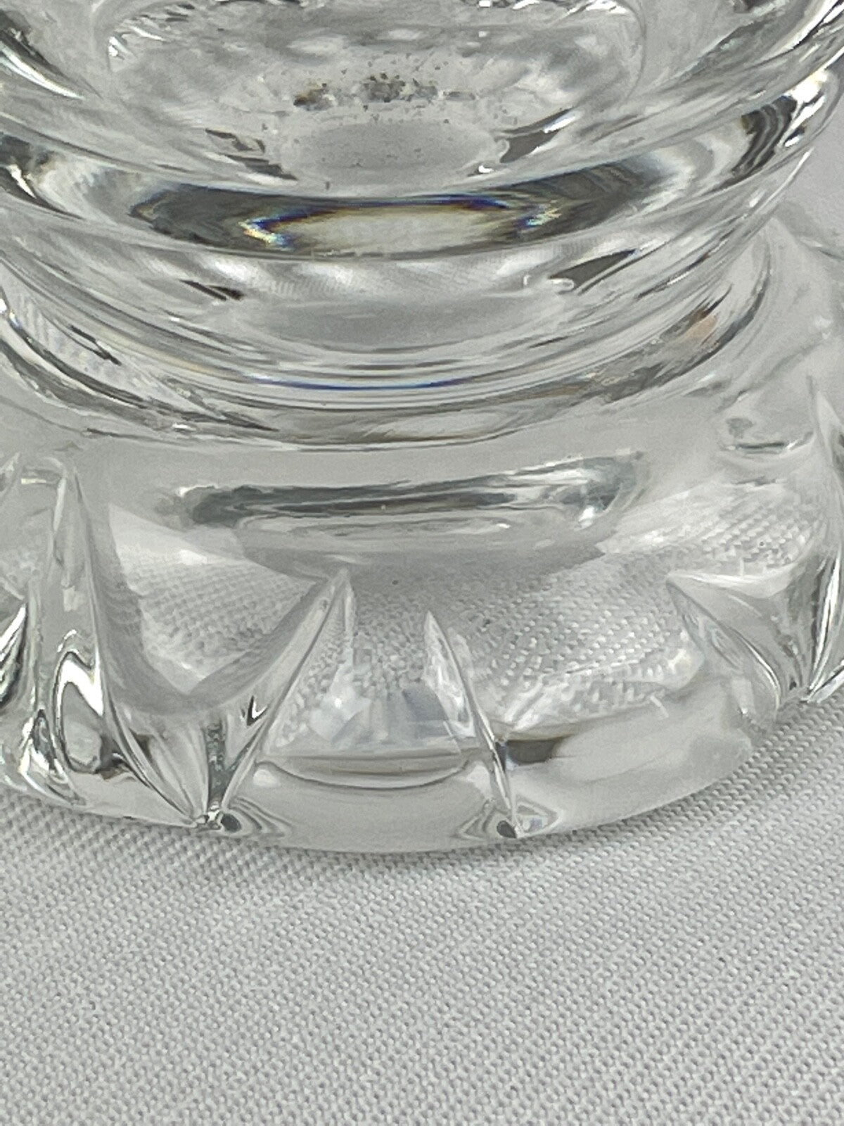 Verre à vin rouge en cristal  Daum modèle kim 
