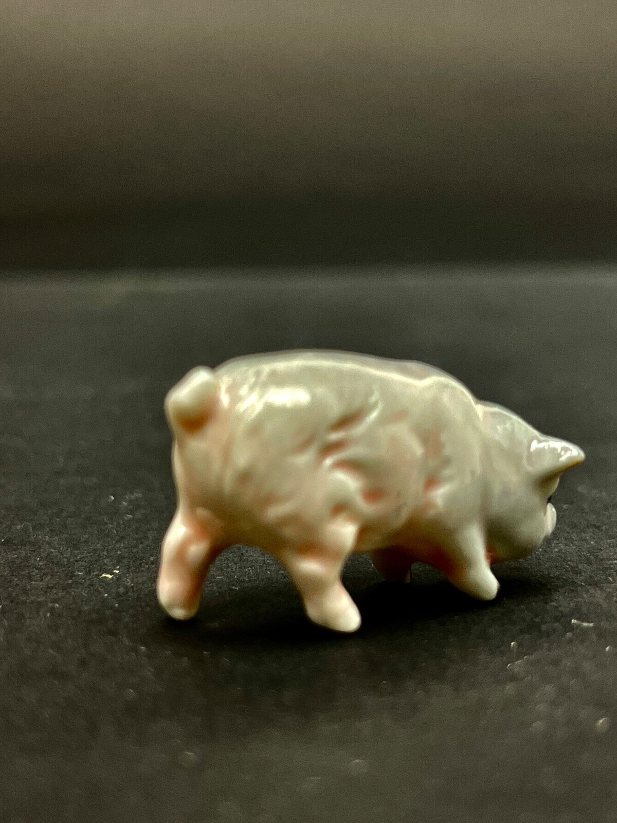 Figurine En Porcelaine, Cochon Miniature