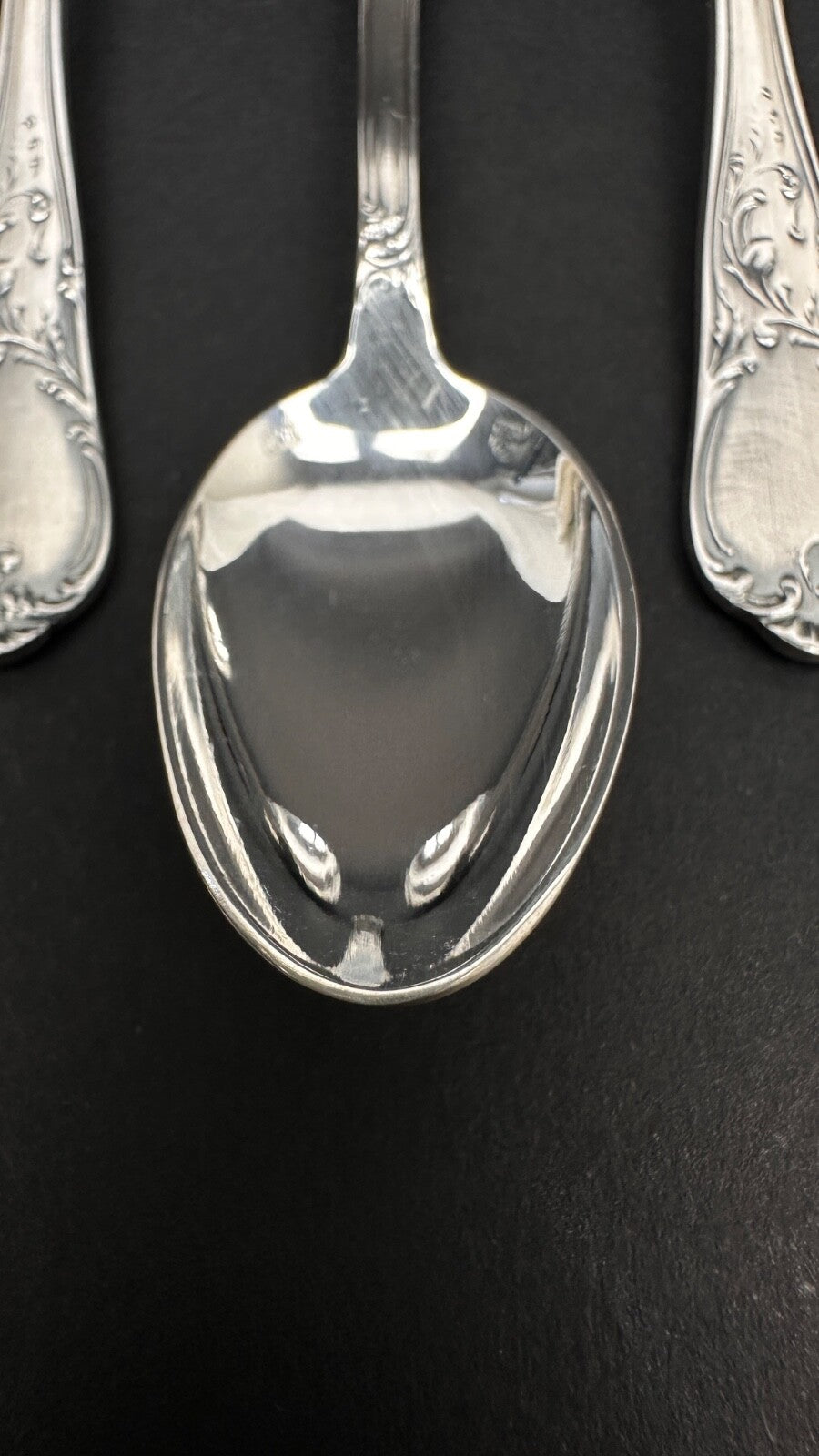 Série de 6 cuillères à moka style Louis XV Marly non Christofle
