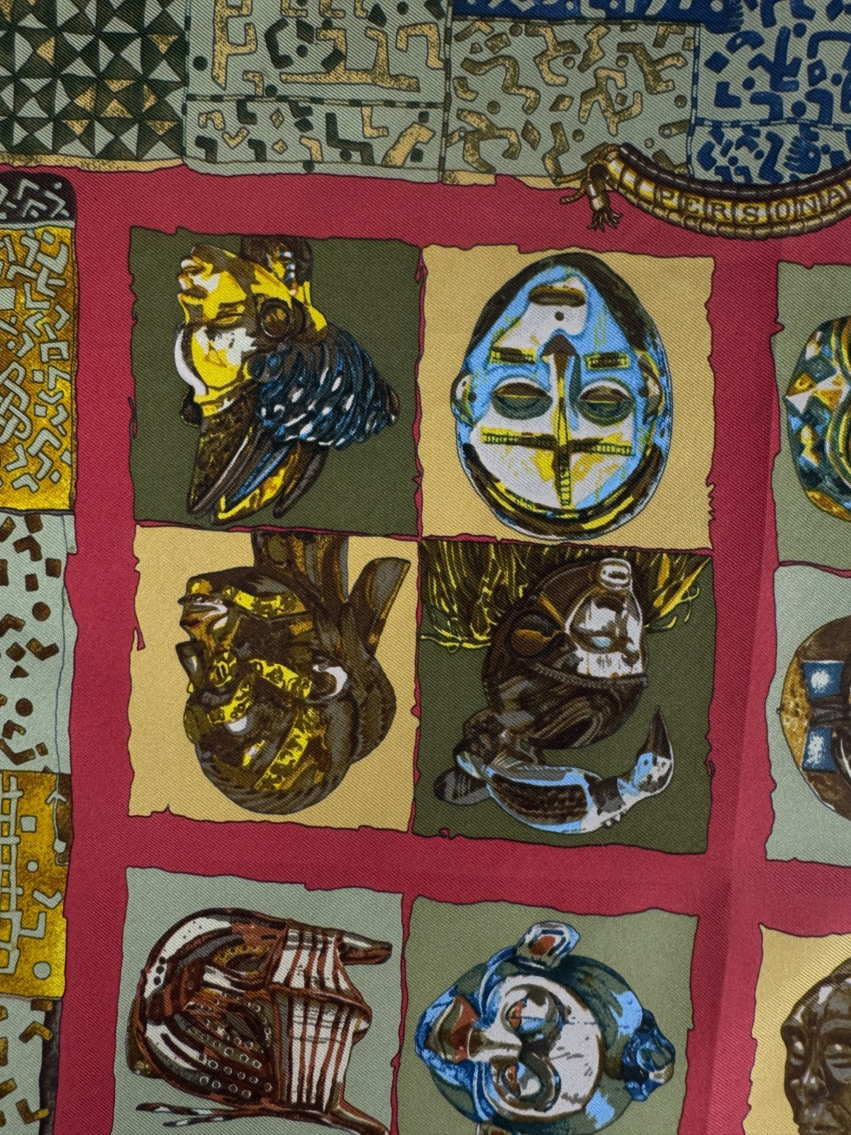 Foulard Gavroche "Persona" Hermès par Loïc Dubigeon 1997