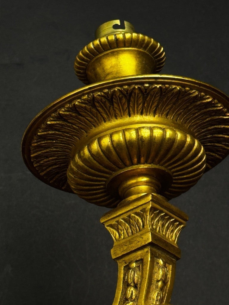 Paire d’importantes appliques en bronze doré, style Louis XVI, époque XIXe