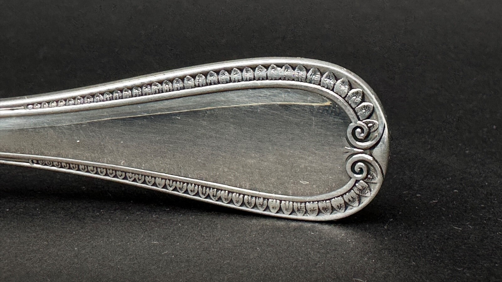 Christofle, Modèle Malmaison, Suite De 12 Fourchettes à Entremets