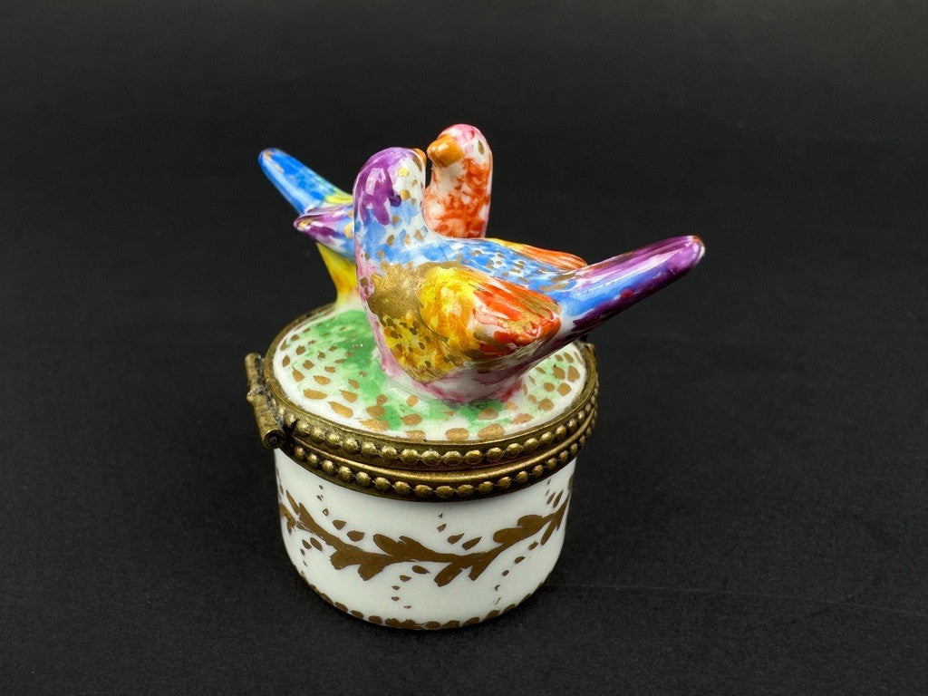 Boîte à pilules / à bijoux en porcelaine de Limoges - Oiseaux