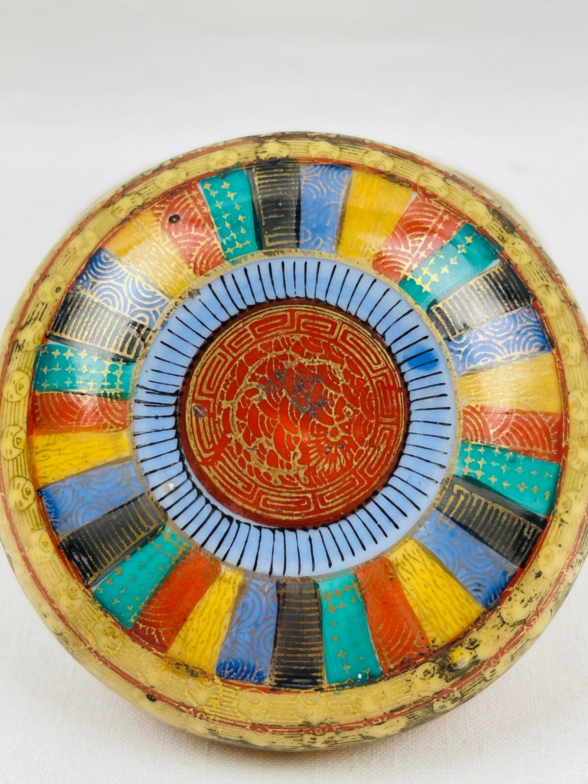 Bonbonnière, pot couvert en porcelaine Satsuma n°2