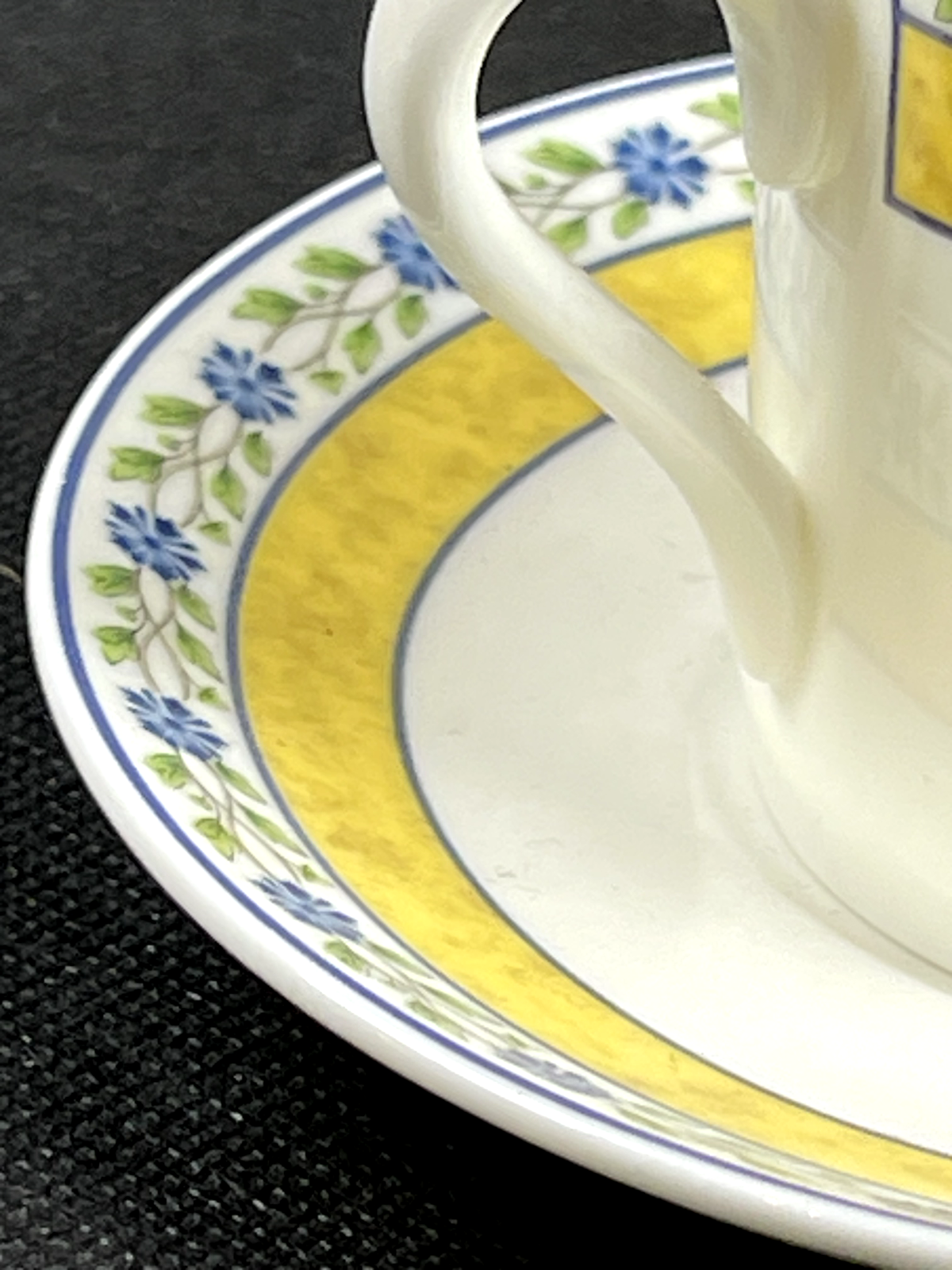 Tasse à café Wedgwood, modèle Mistral