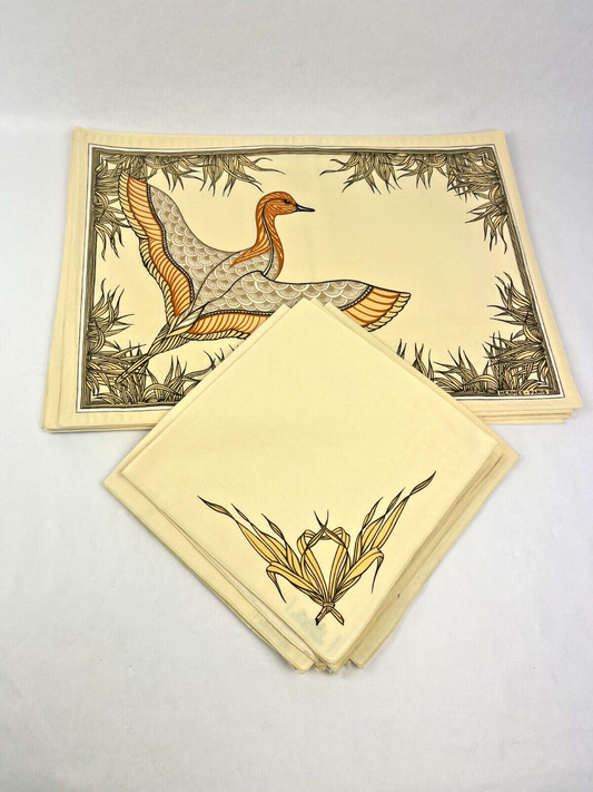 Hermès  suite de 6 sets de table et 6 serviettes motif au canard