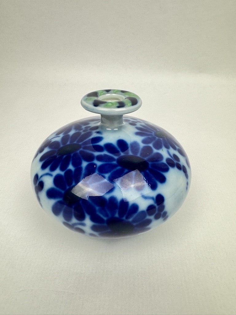 Vase n°3 - Tharaud Limoges – Porcelaine émaillée bleu et blanc