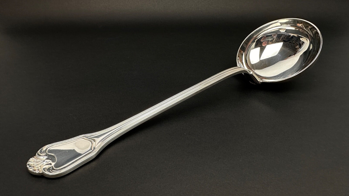 Christofle,  louche de service, modèle Port Royal, Paris. Neuve.