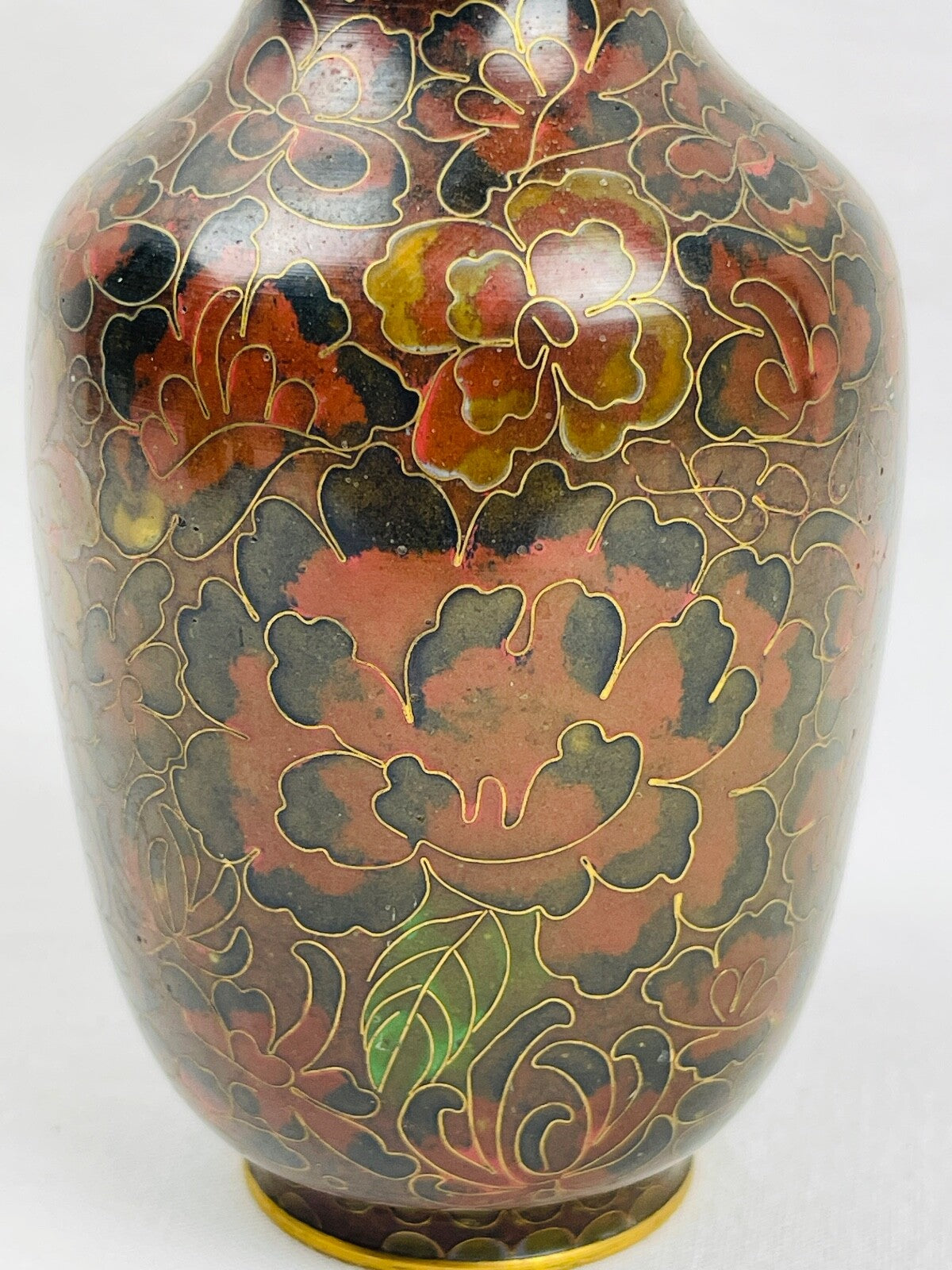 Joli vase en émaux cloisonnés