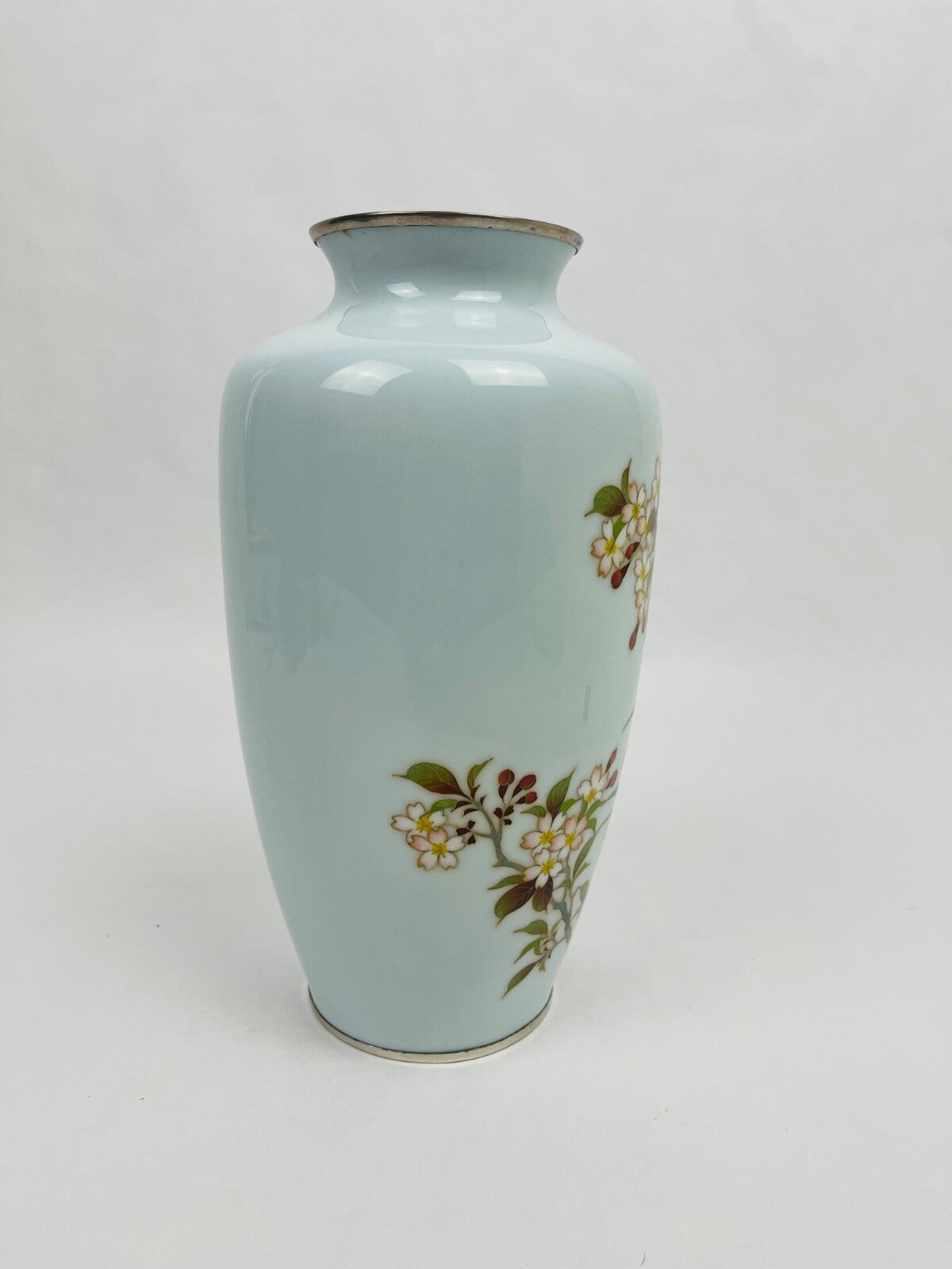 Vase en émaux cloisonnés Japonais dans le goût d' Ando Jubei