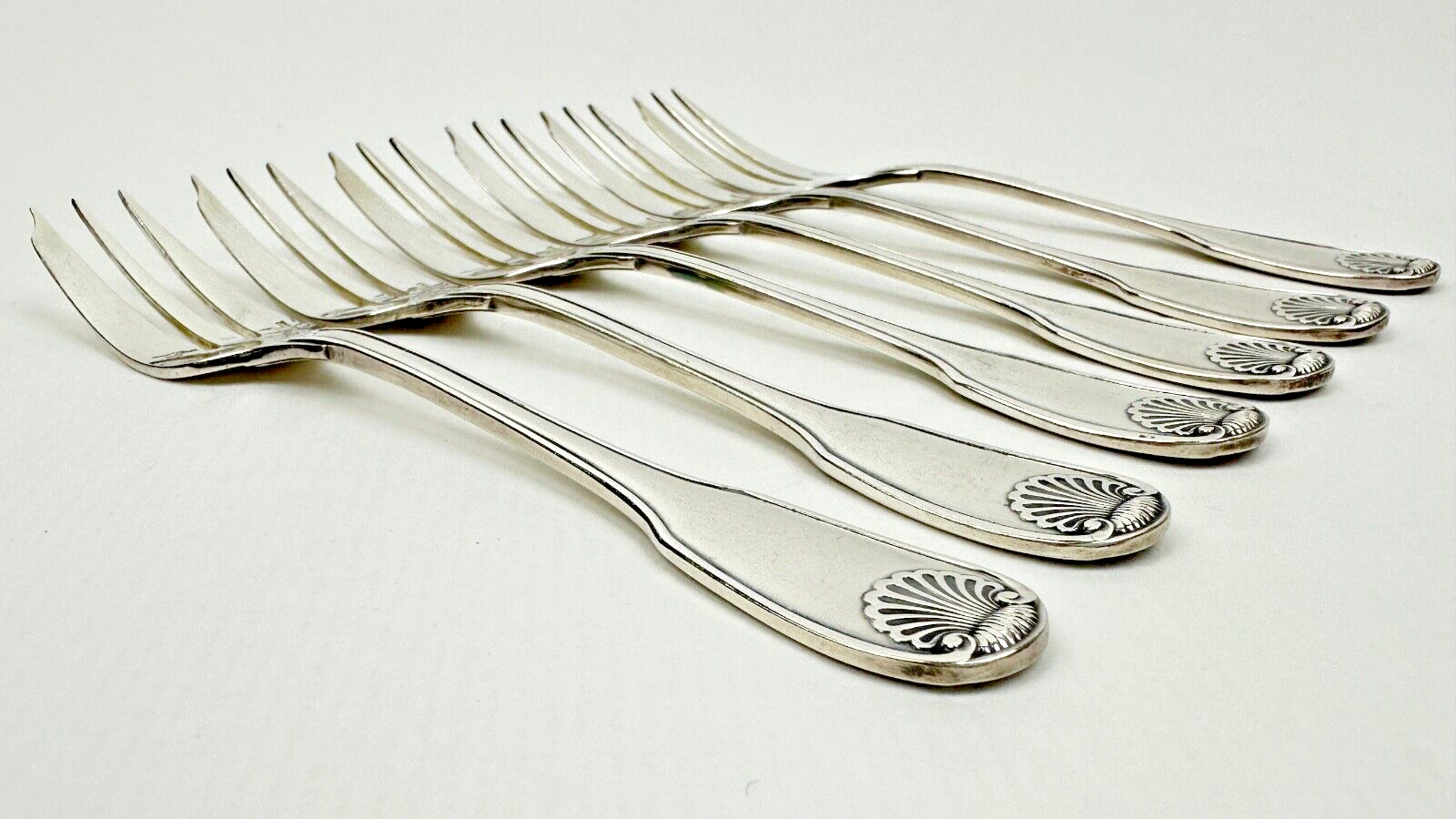 Série de 6 fourchettes à gâteau Christofle ancien modèle Vendôme