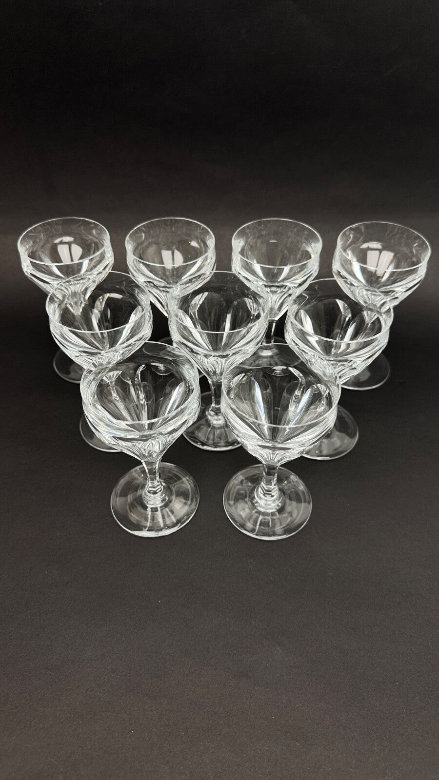 Baccarat, Suite De 9 Verres à Porto Modèle Duchesse De Dino