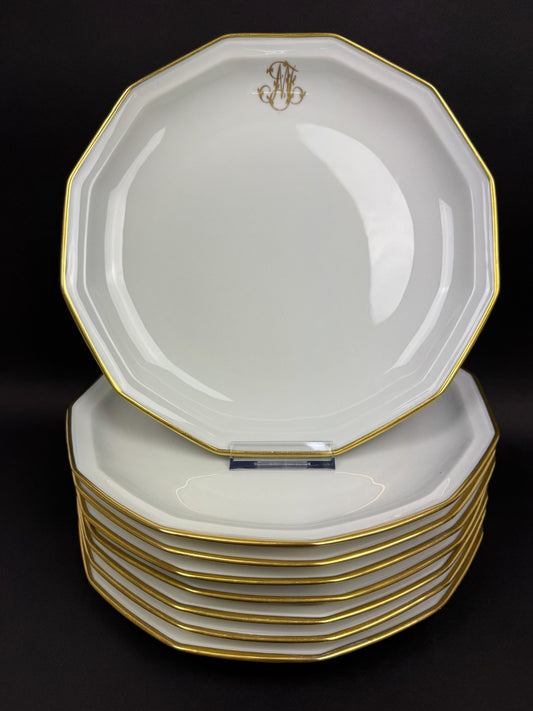 Élégante série de 6 assiettes creuses en porcelaine de Limoges par Bernardaud