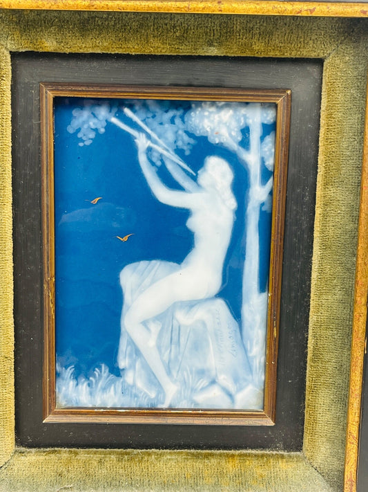 Marcel CHAUFRIASSE (1926-1990) Plaque en porcelaine de  Limoges encadrée