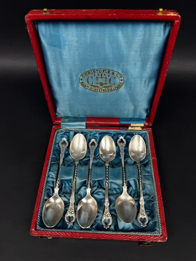 Christofle, coffret de 6 cuillères à moka modèle corne d'abondanceflag