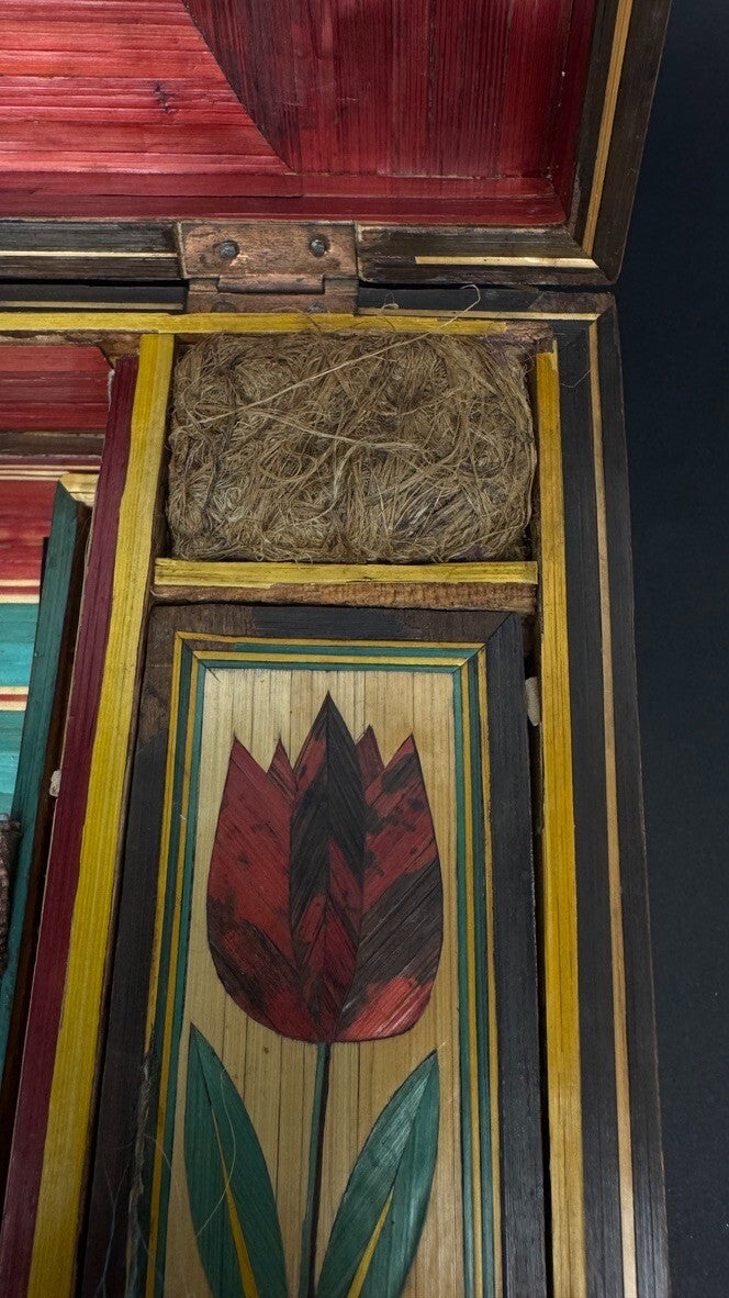 Coffret boîte à couture en marqueterie de paille Fin XVIIIème début XIXème