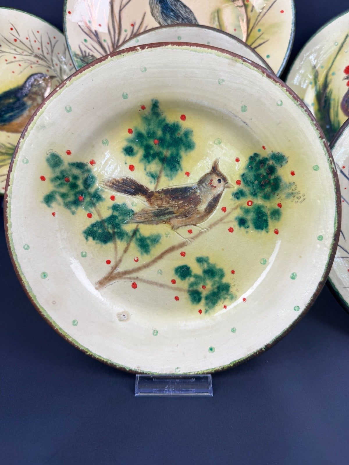 Service signé Costa Diaz – 6 assiettes plates + 1 grand plat – faïence catalane