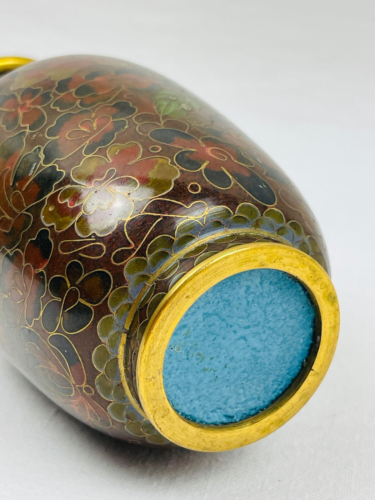 Joli vase en émaux cloisonnés