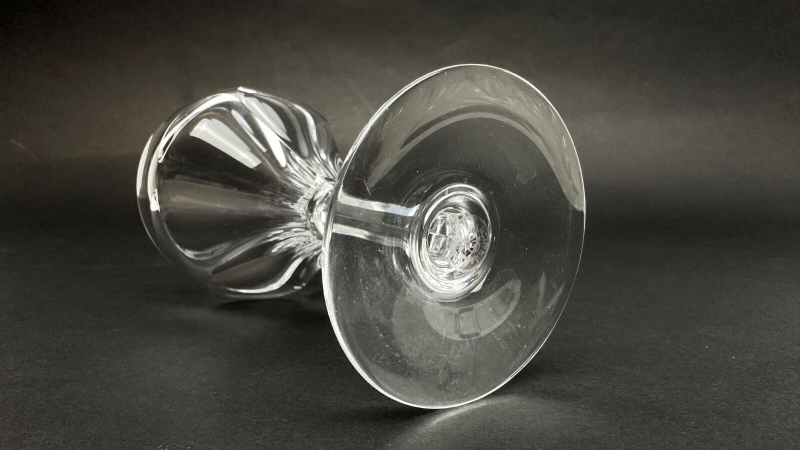 Baccarat, Suite De 9 Verres à Porto Modèle Duchesse De Dino