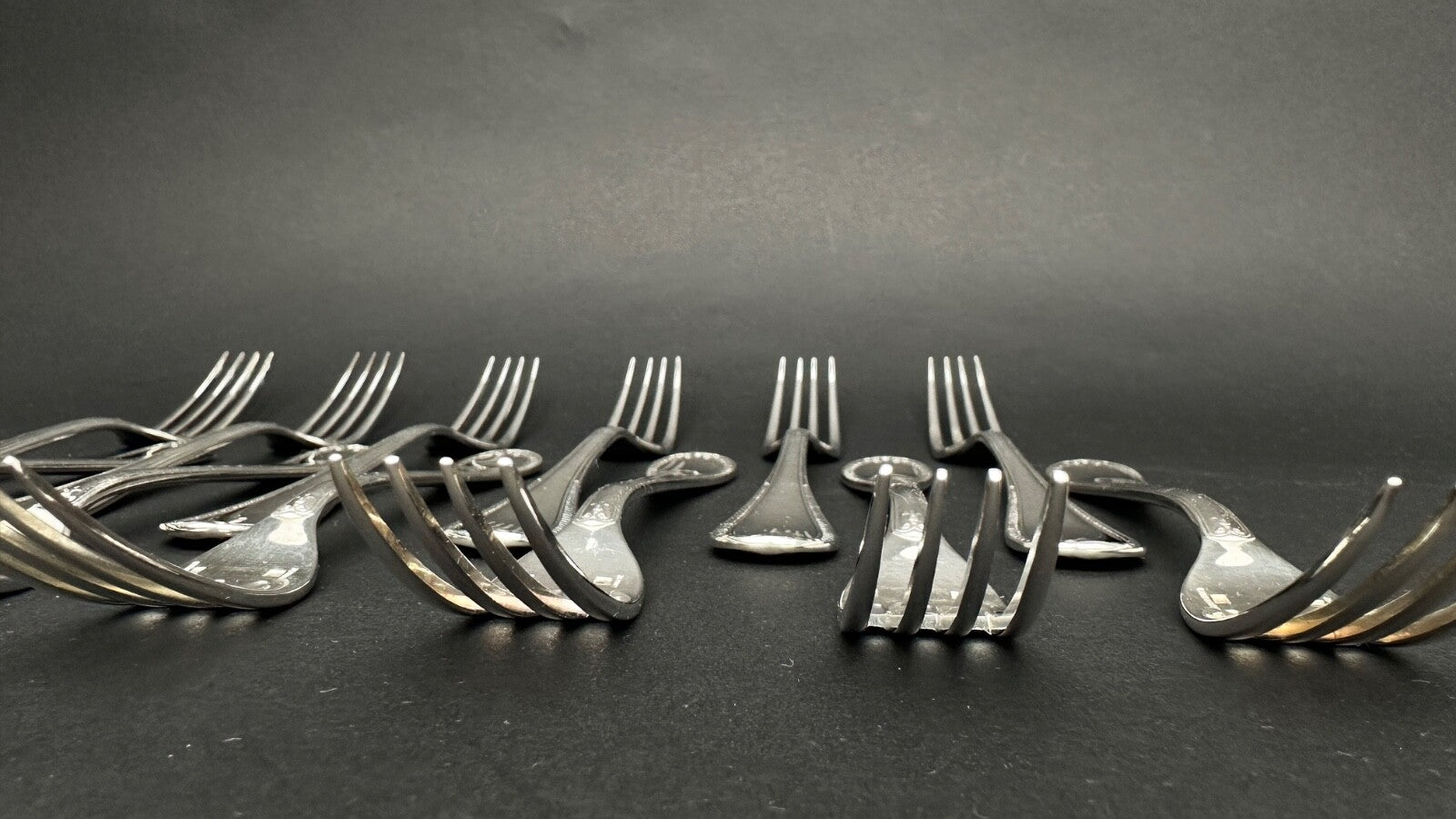 Christofle, Modèle Malmaison, Suite De 12 Fourchettes à Entremets