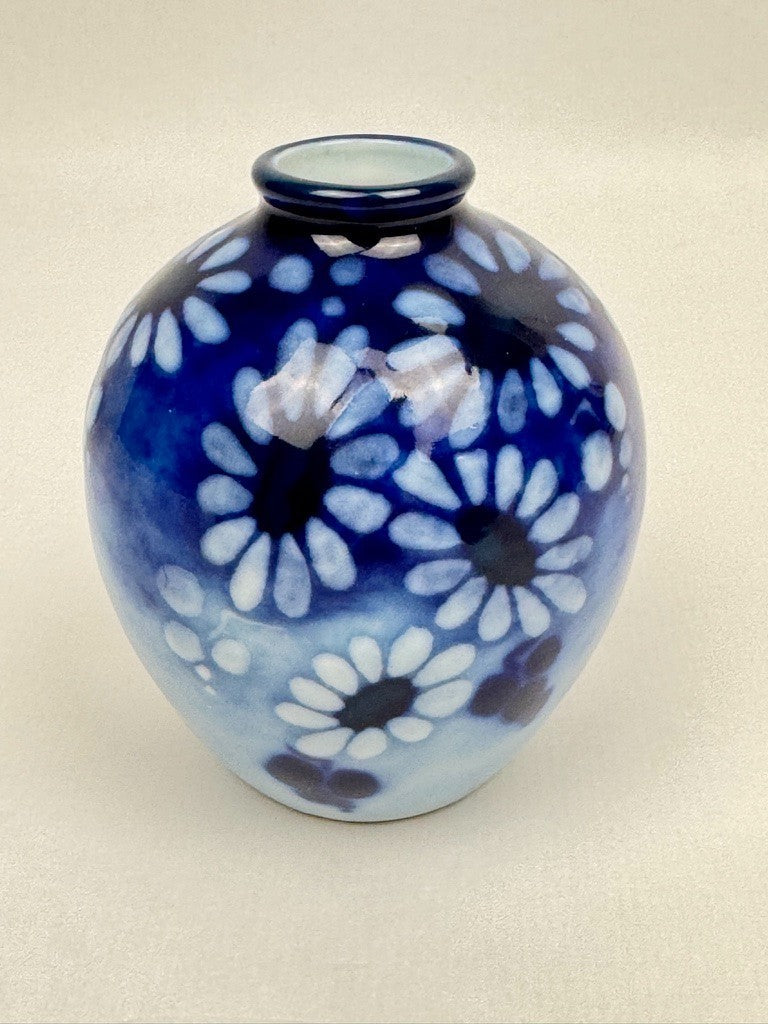 Vase n°1 - Tharaud Limoges – Porcelaine émaillée bleu et blanc