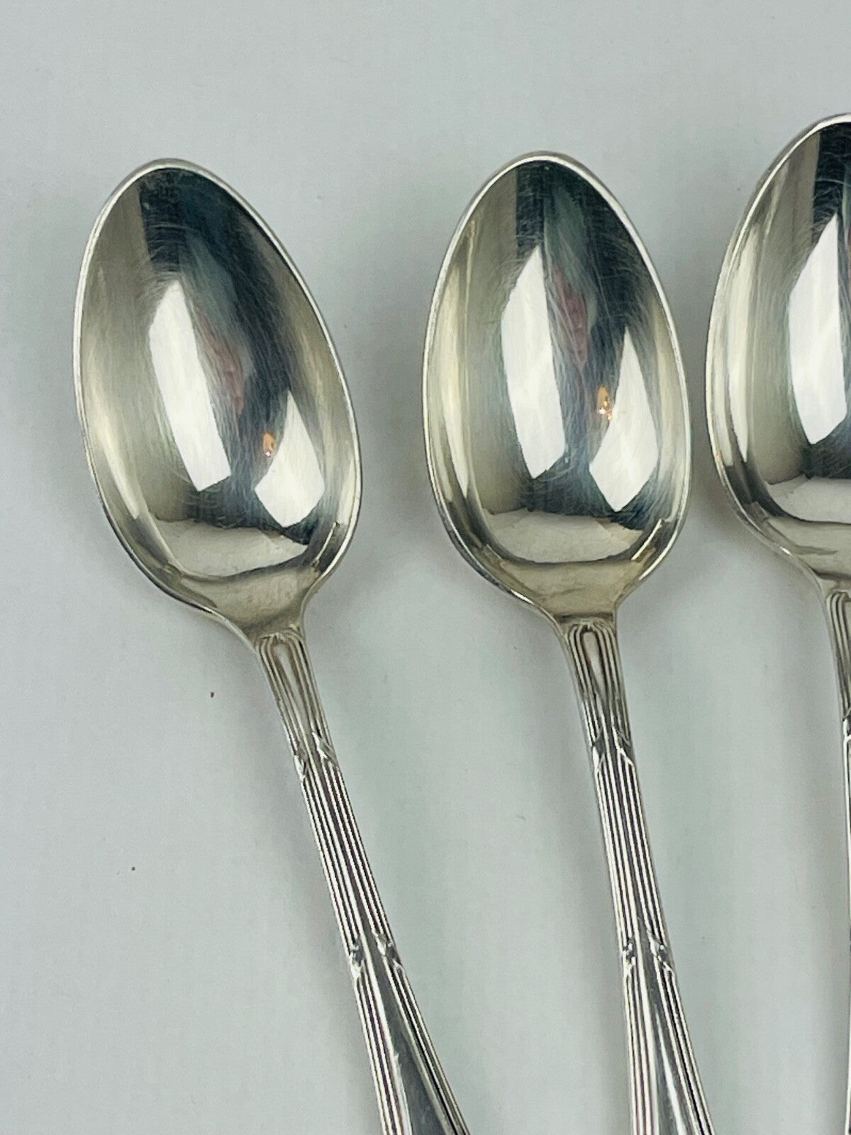 Suite de 6 petites cuillères  Ercuis modèle Trianon