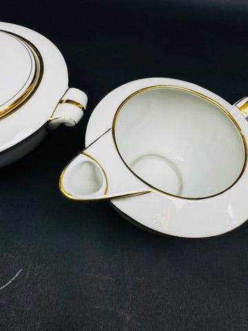 Porcelaine Limoges A. Vignaud sucrier et pot à lait filets or