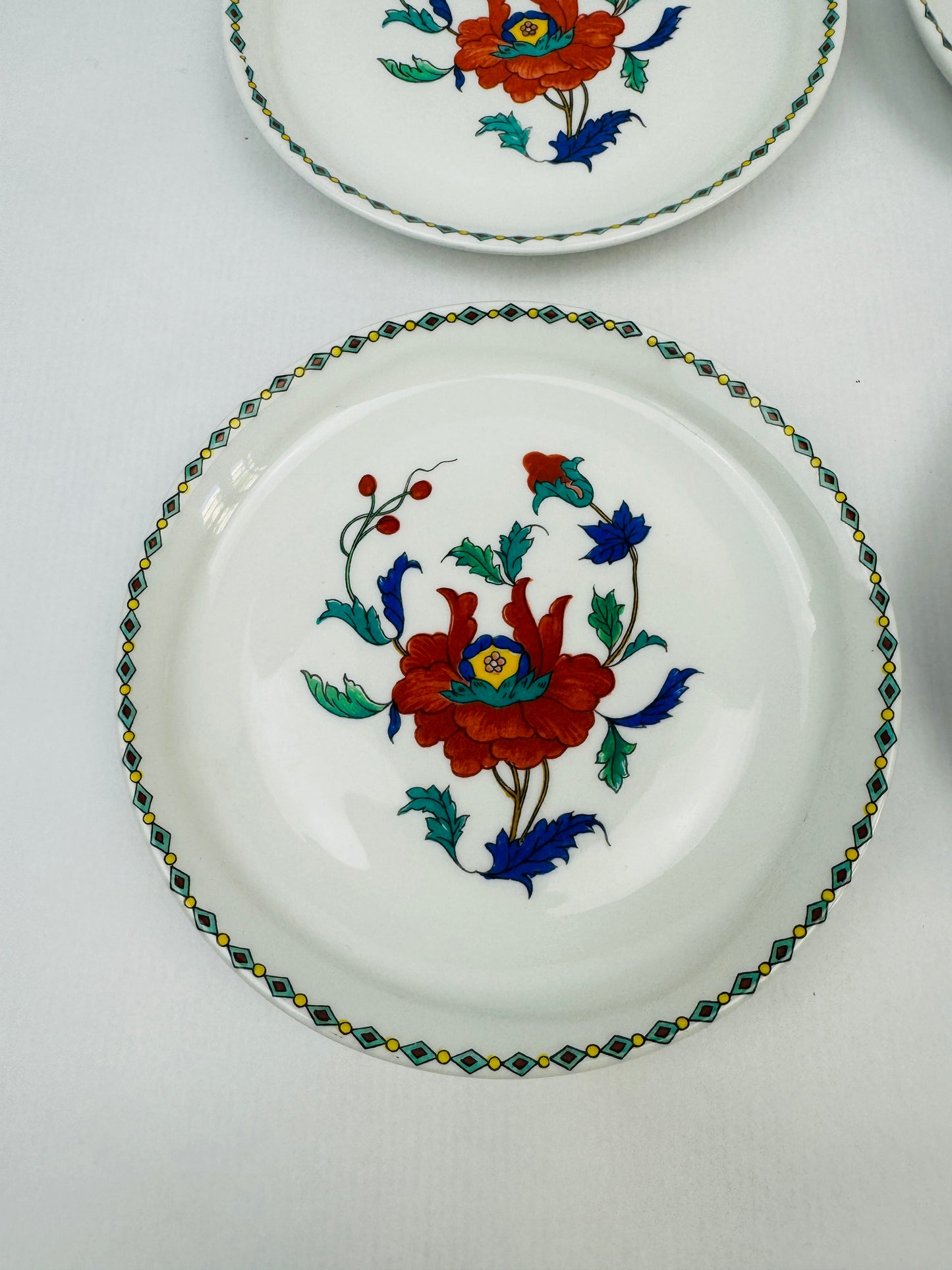 4 coupelles Porcelaine de Paris décor Pavot fleurs rouges et bleues
