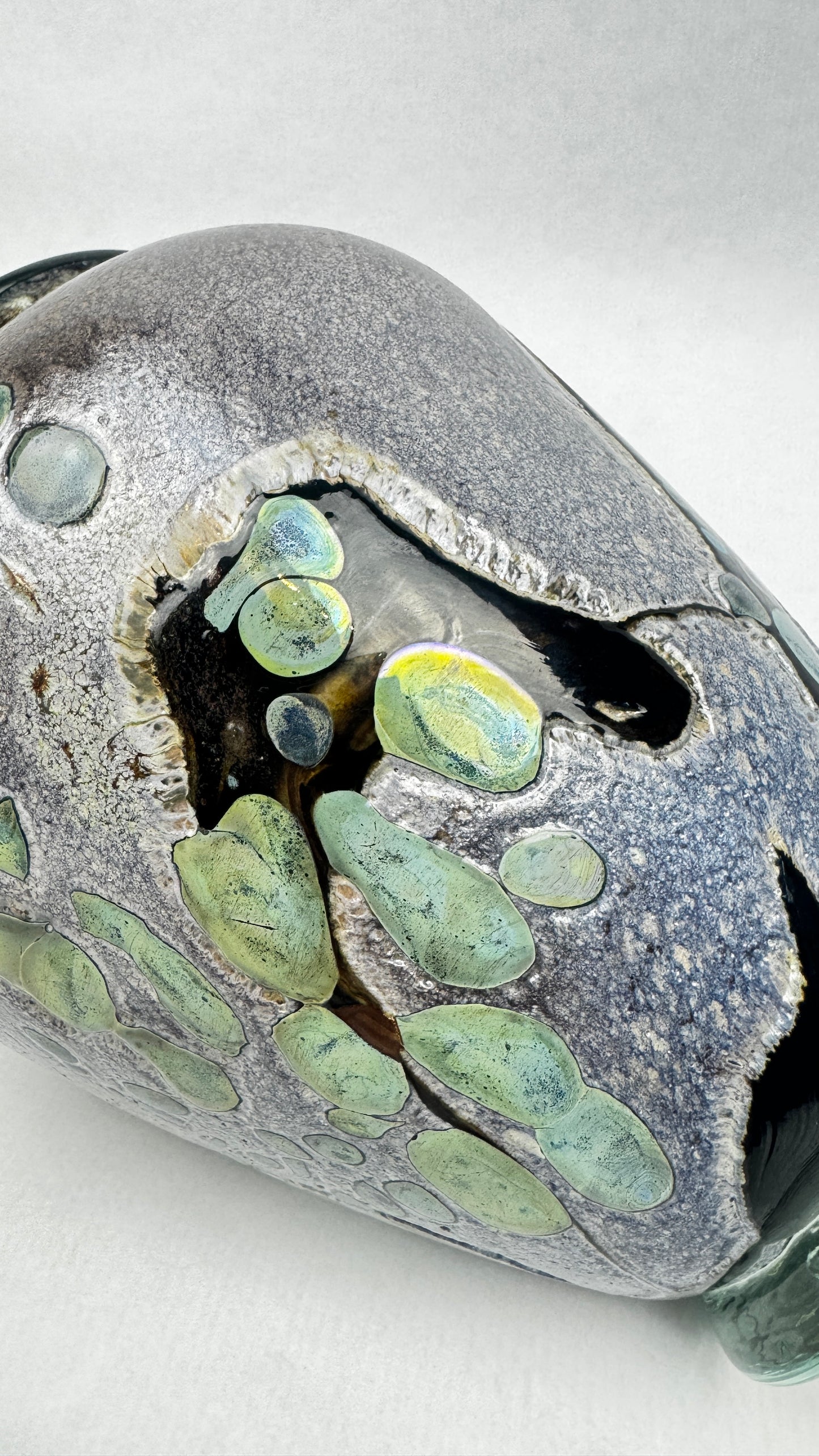 Vase en verre d’art signé René Pierini – Studio glass français, 1985