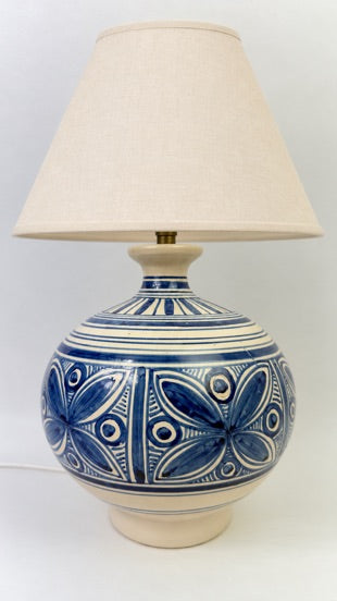 Lampe boule en céramique de Talavera La Menora bleu et blanc vintage