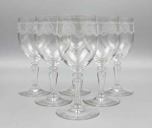 Suite de 6 verres à vin blanc/porto en cristal gravé