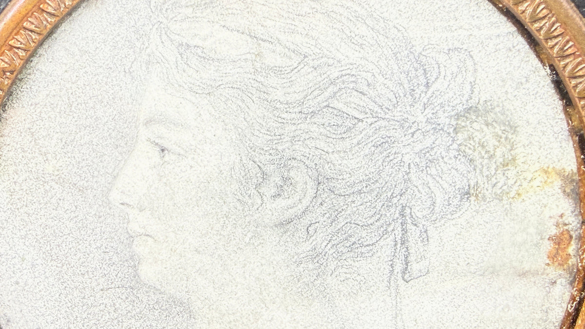 Profil féminin à la mine de plomb, miniature en tondo du début du XIXe siècle