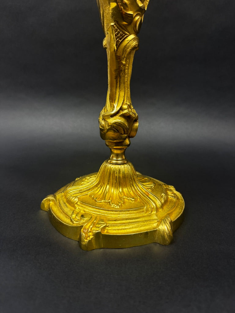 Candélabre à cinq lumières bronze doré style Louis XV rocaille XIXe