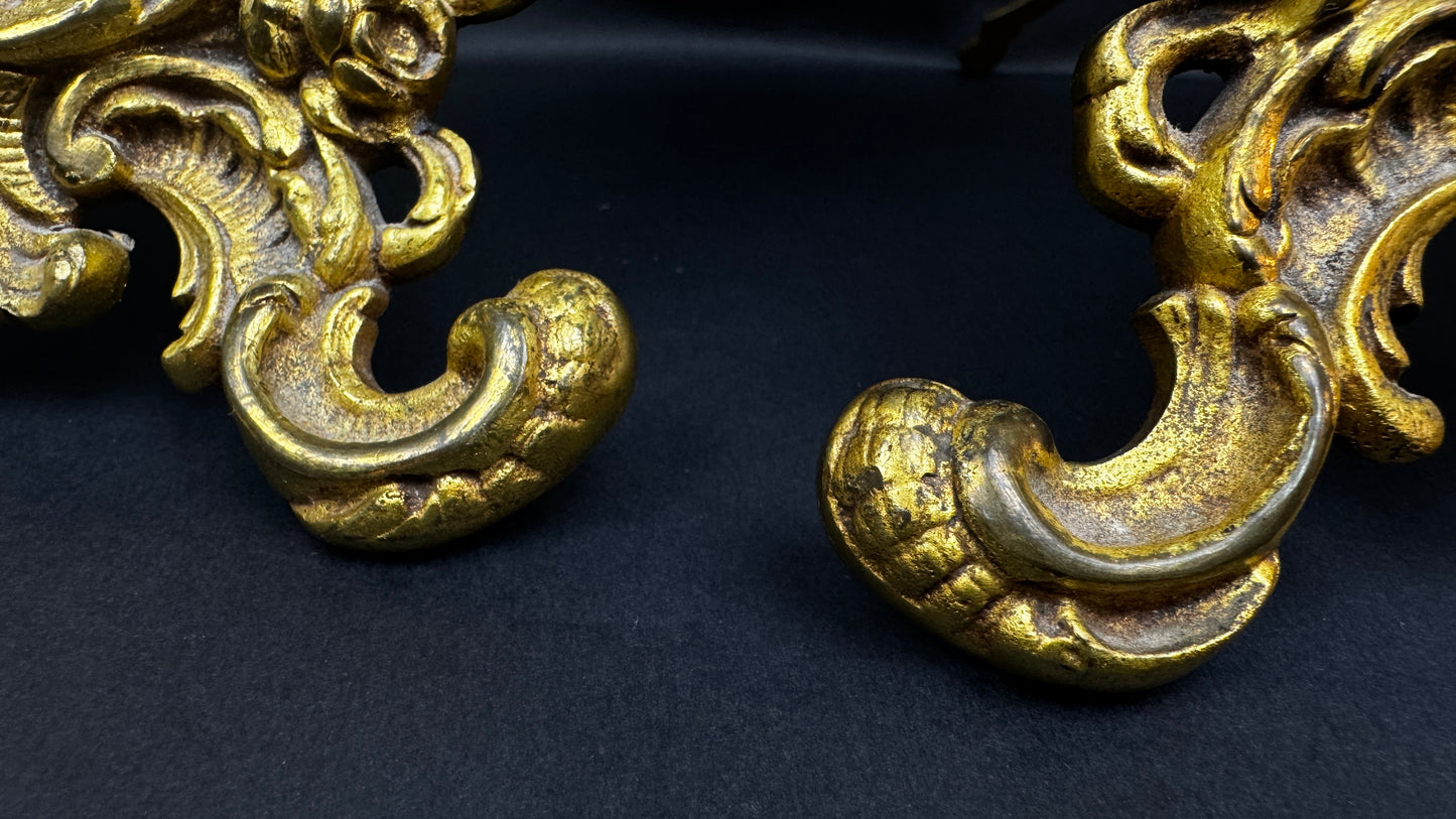 PAIRE DE CADRES EN BRONZE DORÉ STYLE LOUIS XV FIN XIXe SIÈCLE